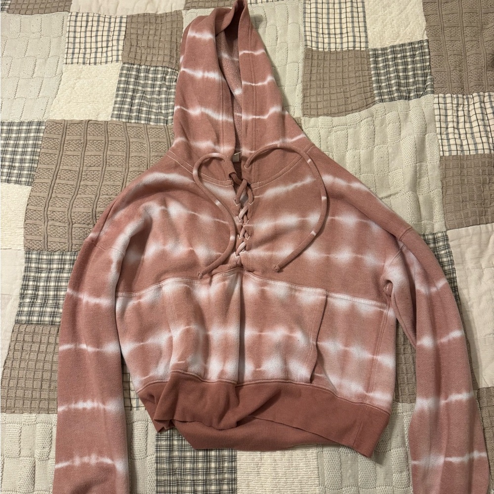 Buckle Pink and White Sweatshirt